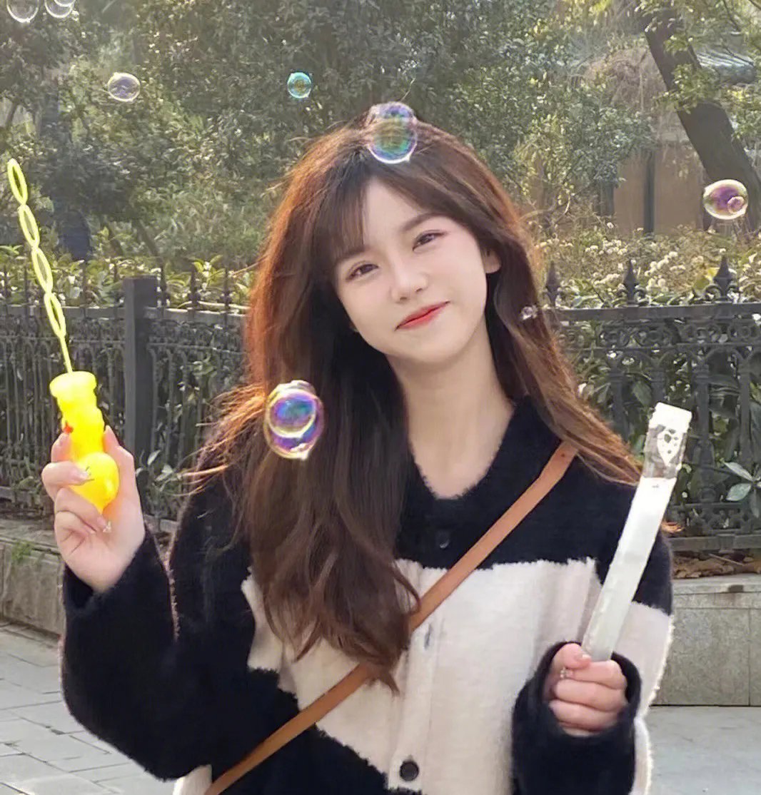 金光松美的四块石板